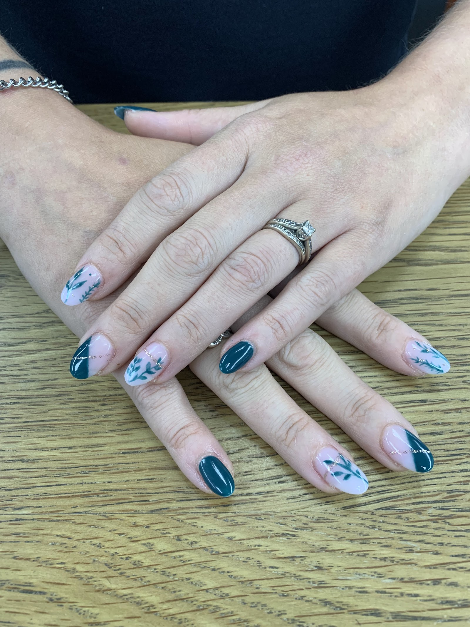 M Salon Hair & Nail nail photo 4